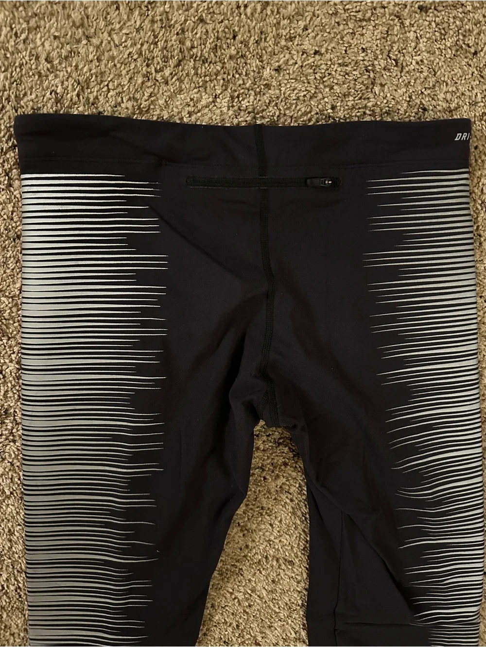 NWT NIKE Reflective Running Leggings